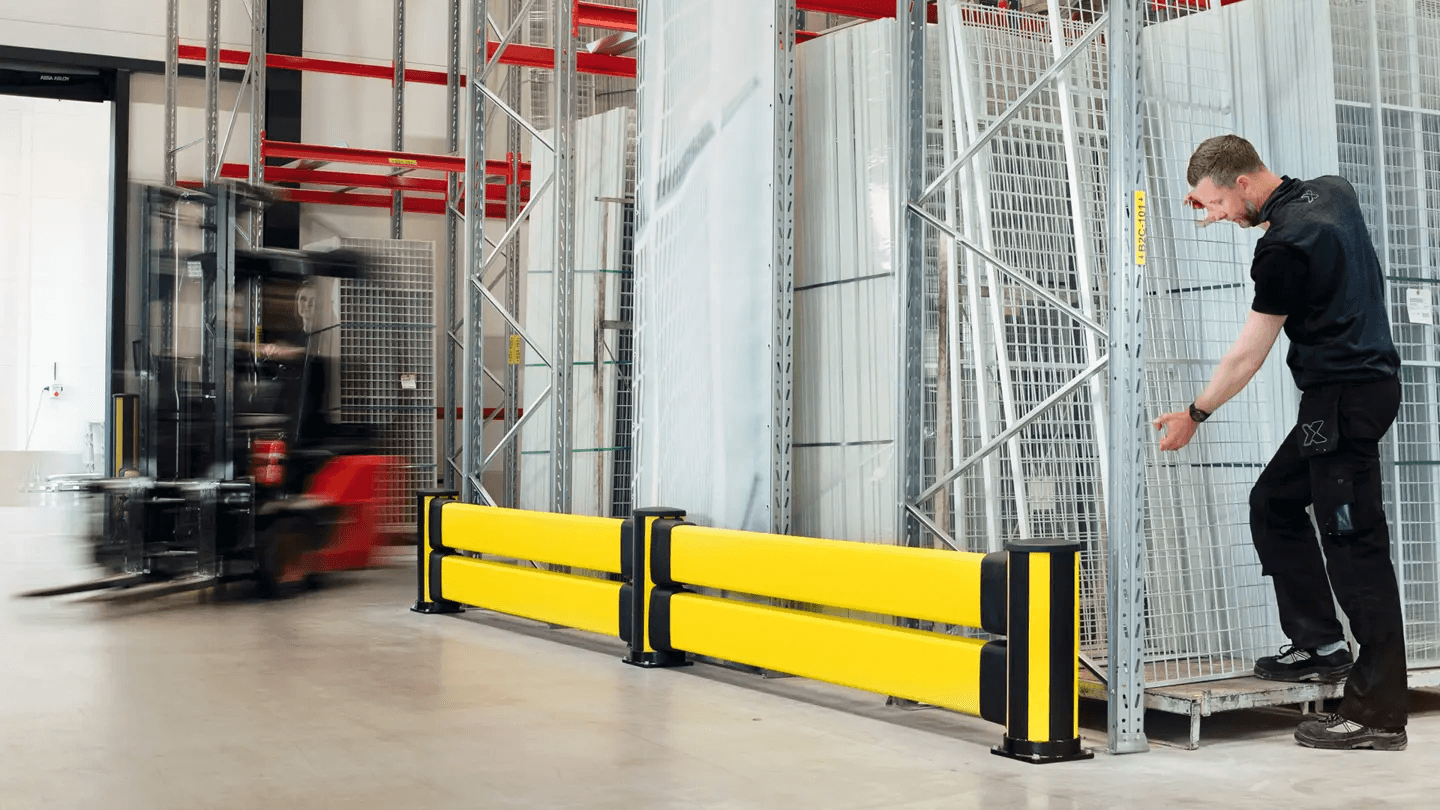 ダブルインパクトバリア・フォークリフトガード